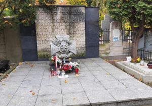 Złożyliśmy wieniec na grobie Chorągwi Łódzkiej ZHP