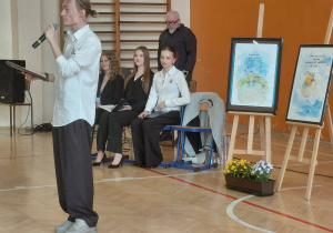 Uroczystość poprowadził Olgierd Pilichowski z klasy 3a